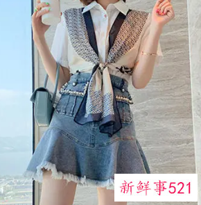 冬季丝巾和什么搭配