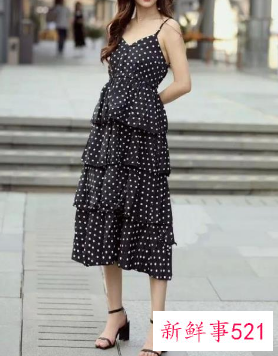 高跟凉鞋怎么搭配衣服