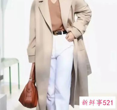 杏色外搭配什么内搭好