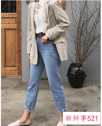 小直筒牛仔裤搭配解说