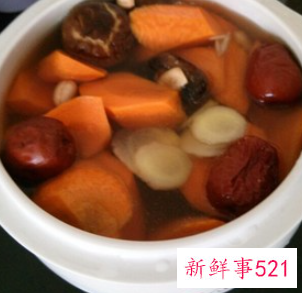 香菇红萝卜排骨汤