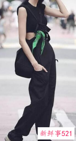 黑色衣服搭配技巧