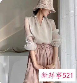 穿衣有质感的女人