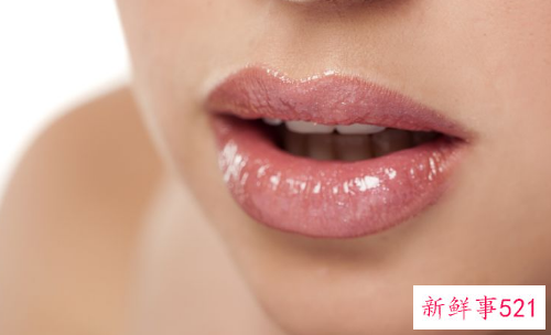 嘴唇干燥小妙招