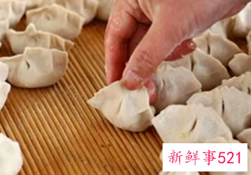 女生送男生饺子是什么意思