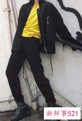 黑色衣服搭配技巧