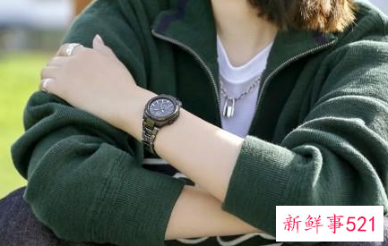 女人戴手表戴哪个手上好