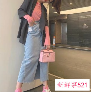 开叉半身裙搭配什么外套