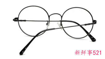 大脸戴什么眼镜好看