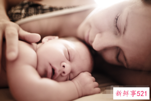 女人到底该如何坐月子