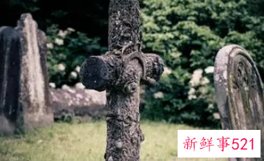 梦见坟和死人是什么意思