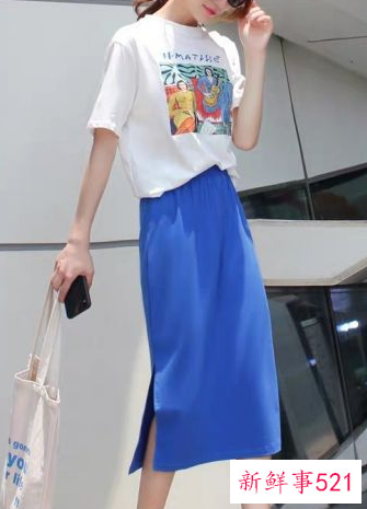 开叉半身裙搭配什么外套