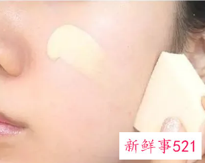 无瑕粉底液的使用方法