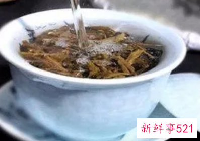 牛仔裤褪色第一次怎么洗