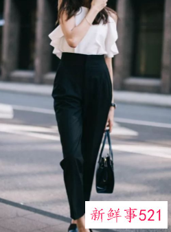 冬季丝巾和什么搭配