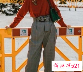 小个子卫衣怎么搭配下身好看