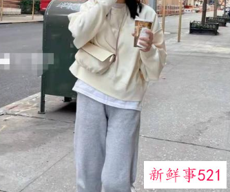 杏色外搭配什么内搭好