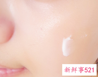 皮肤上有米粒白色凸起