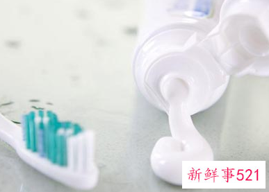 用什么洗杯子最干净