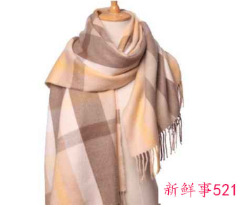 杏色外搭配什么内搭好