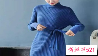 冬季棕色裙子搭配图片