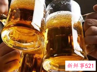 晚上吃烧烤喝啤酒的危害