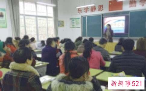 幼儿园教师的家长会发言稿