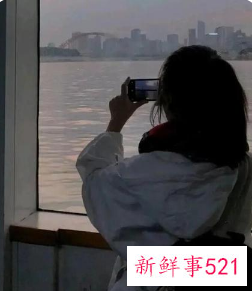 赞美美女漂亮的句子