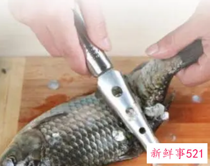 梦见自己打死鱼