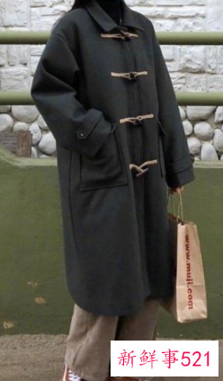 女生冬季酷酷的穿搭