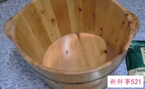 白米醋可以泡脚吗