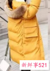 黄色羽绒服搭什么颜色的内搭