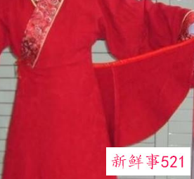 汉服男一片式下裙怎么穿