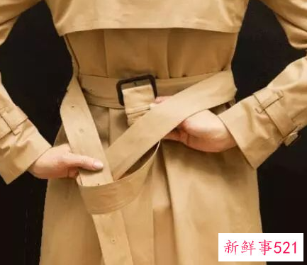 大衣腰带怎么系好看