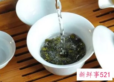泡茶先倒水还是先倒茶