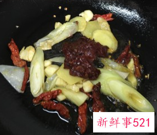 红烧鸡块的制作方法