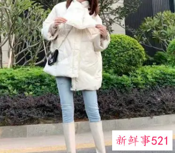 白色靴子配什么衣服裤子好看