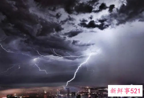 孕妇梦见闪电生男孩