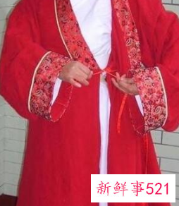 汉服男一片式下裙怎么穿