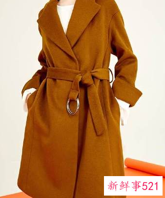 大衣腰带怎么系好看