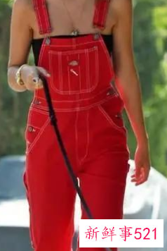 45岁的女人穿什么颜色的衣服好看