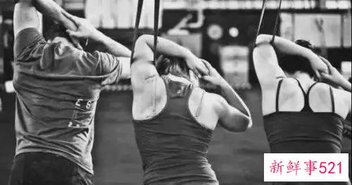 练出了高低肩这锅健身真不背但健身可以修复