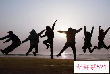 梦到多年不联系的同学是什么意思