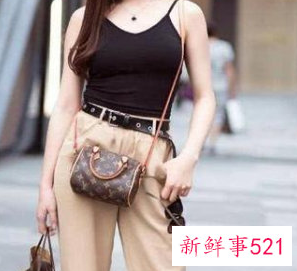 吊带背心里面穿什么内衣