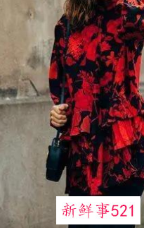 45岁的女人穿什么颜色的衣服好看