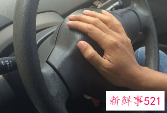 方向盘稍微有点抖动