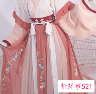 汉服男一片式下裙怎么穿