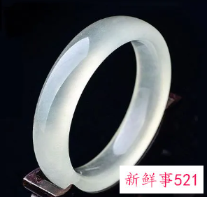 玉镯子分几种材质