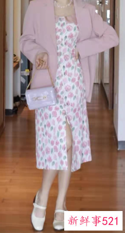 里面穿连衣裙外面穿什么