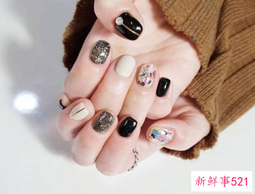 美甲店卸甲收费吗